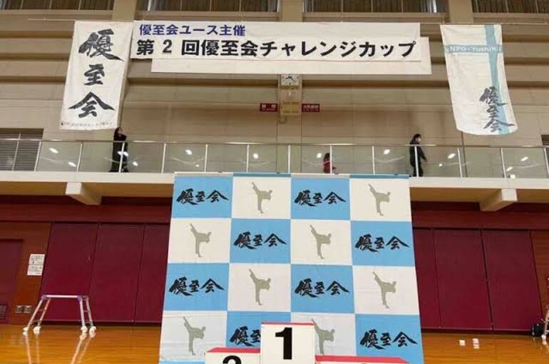 A1076378-05AC-40B2-A86F-DC88D52E6C0E